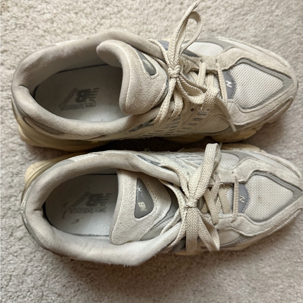 New Balance Cream and Gray Women's Sneakers - Picture 4 of 7
